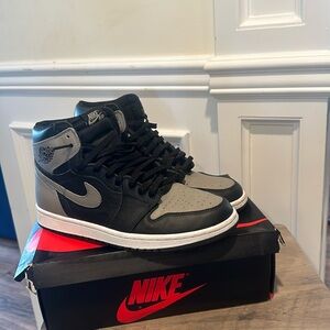 jordan 1’s shadow black & grey